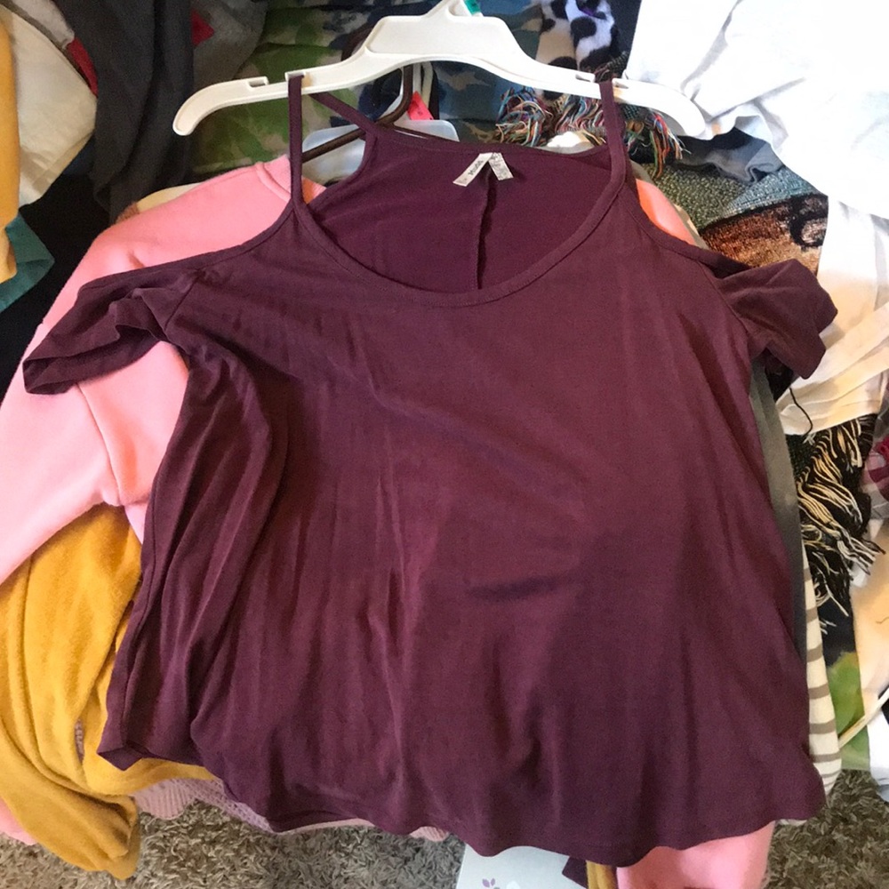 Purple tank top with side sleeves